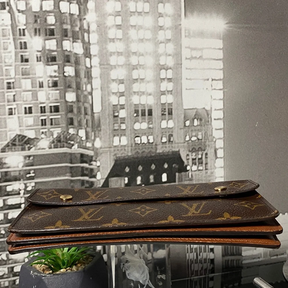 Authentic Louis Vuitton Monogram Portefeuille Acordion Long Wallet - Picture 15 of 16